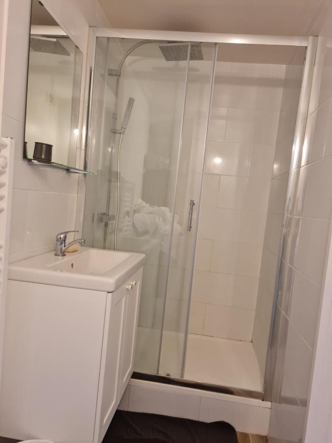 Appartement Calme Et Pratique. Тур Экстерьер фото